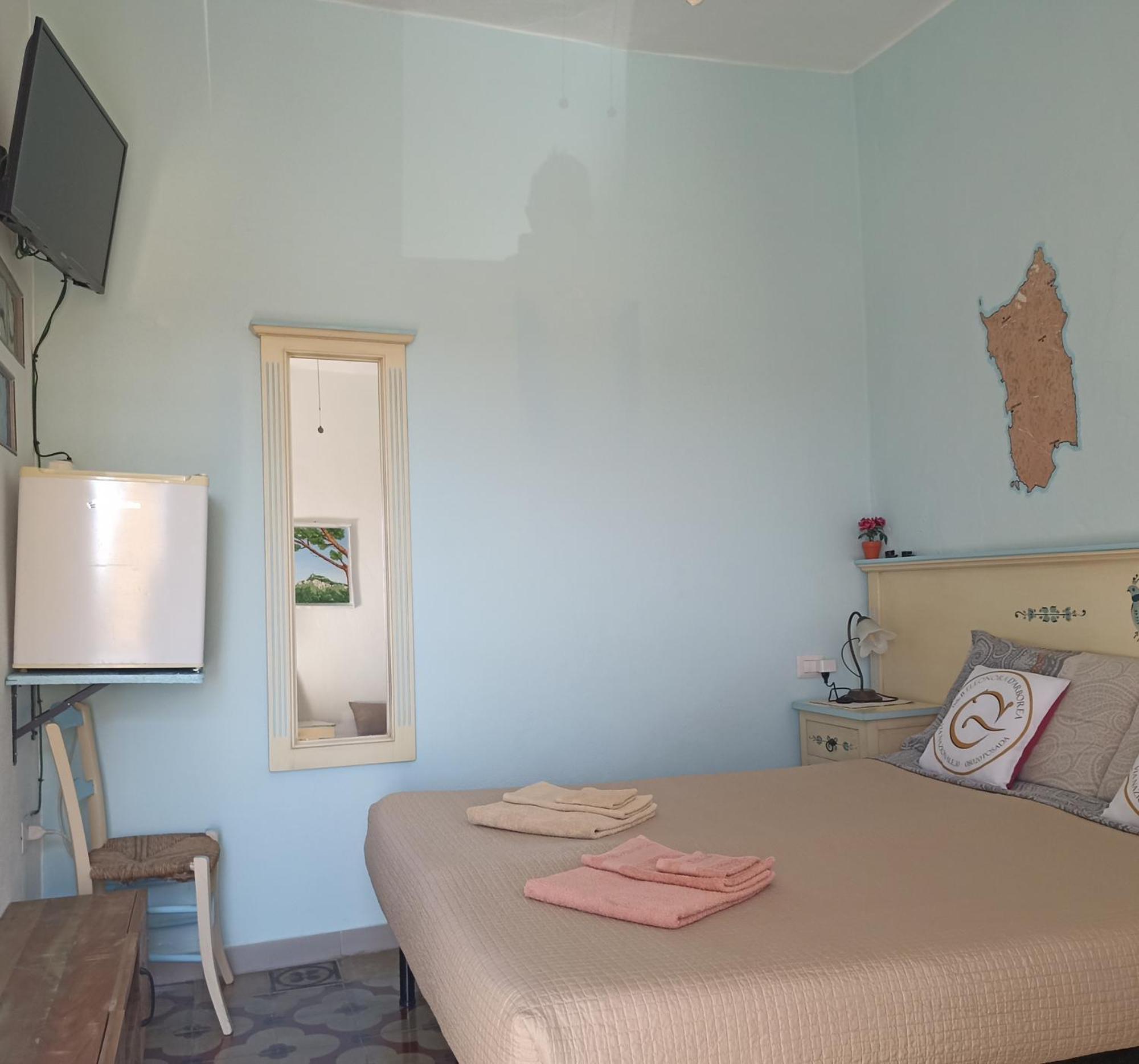 B&B Eleonora D'Arborea, Centro Storico Posada  Buitenkant foto