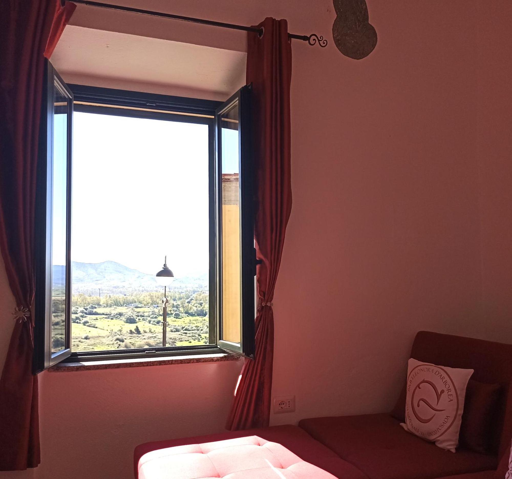 B&B Eleonora D'Arborea, Centro Storico Posada  Buitenkant foto