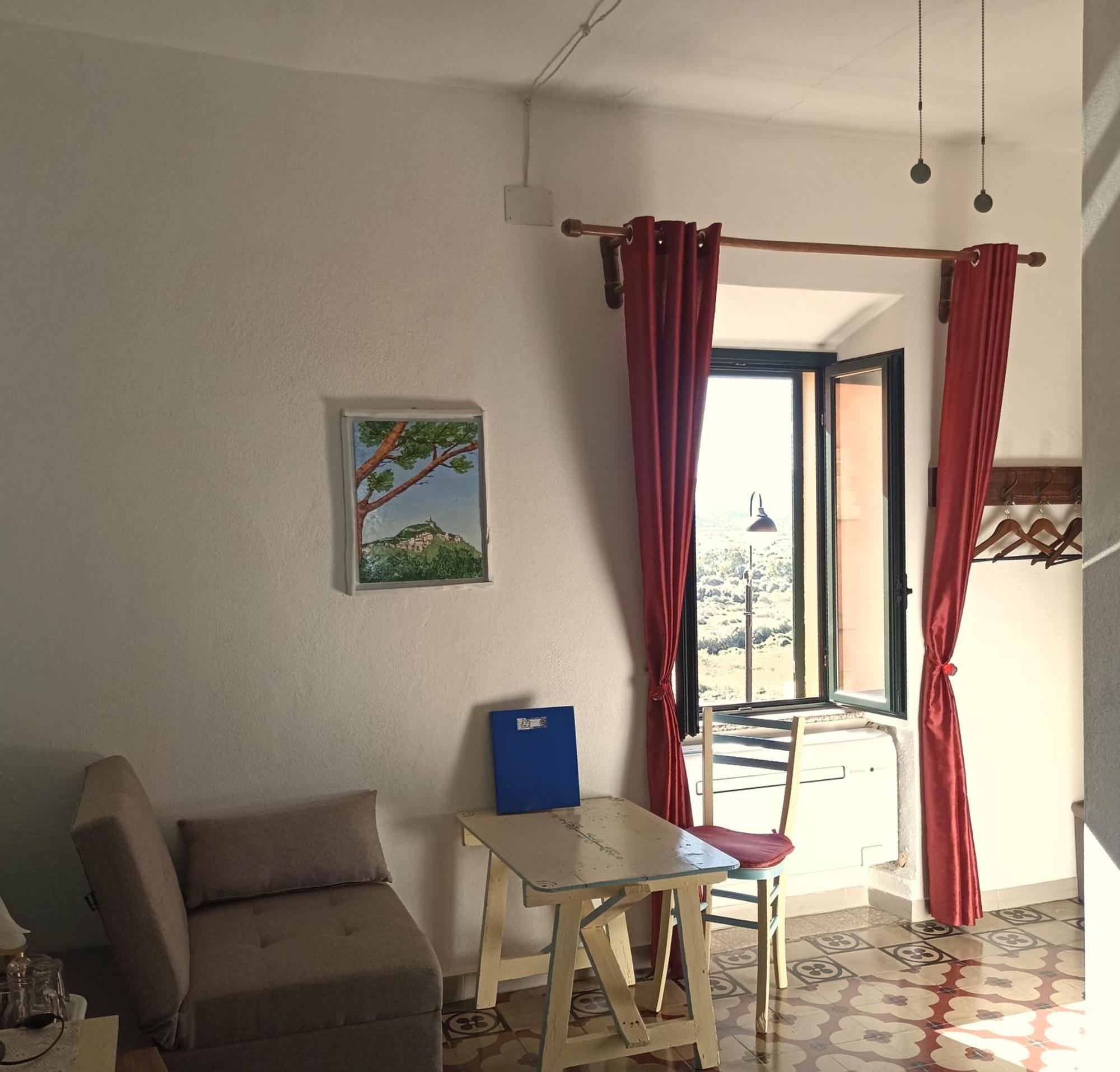 B&B Eleonora D'Arborea, Centro Storico Posada  Buitenkant foto