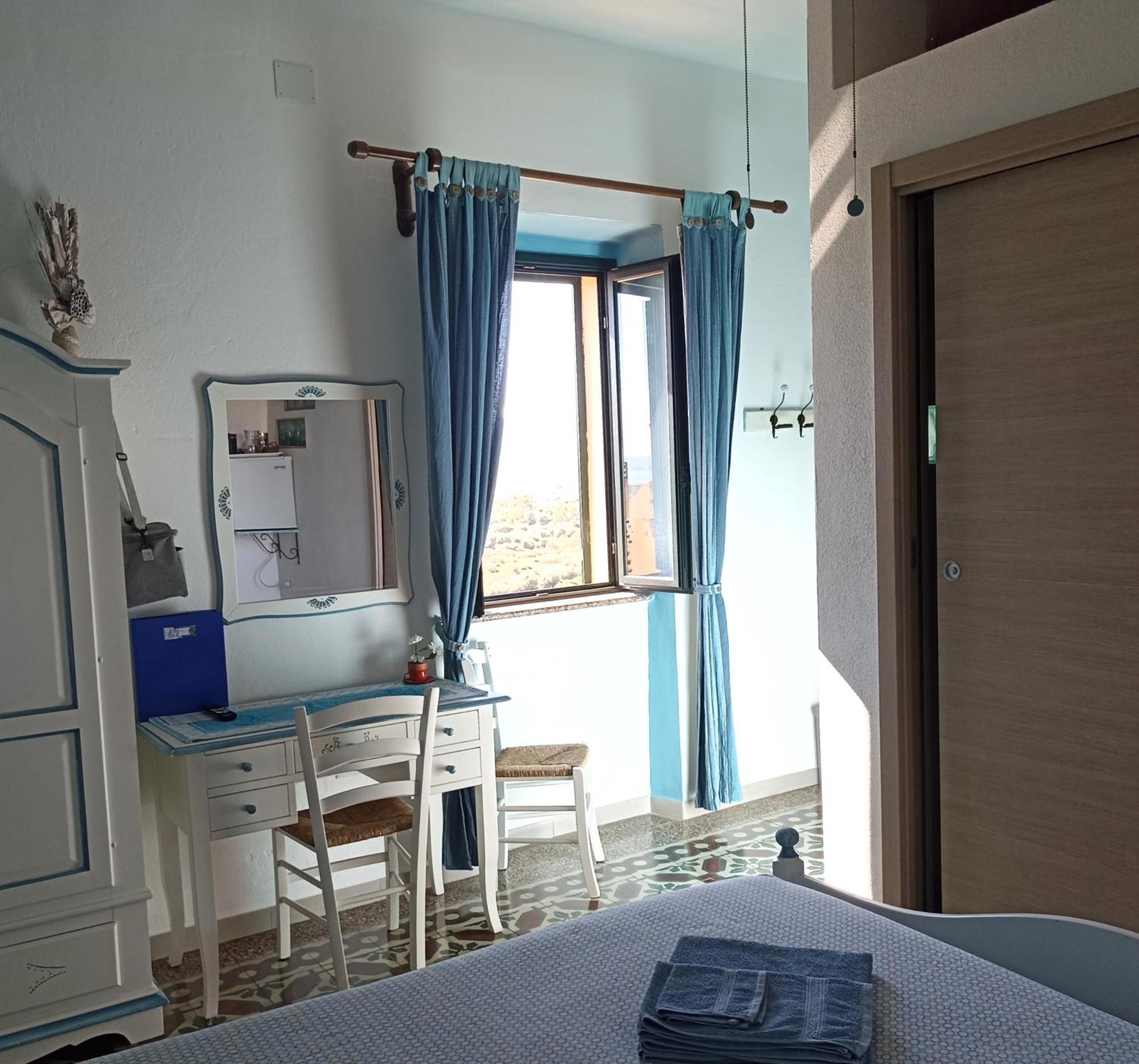 B&B Eleonora D'Arborea, Centro Storico Posada  Buitenkant foto