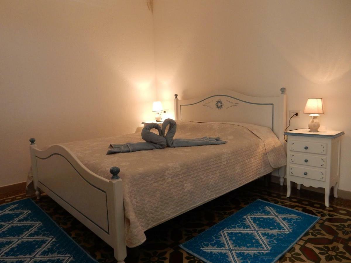 B&B Eleonora D'Arborea, Centro Storico Posada  Buitenkant foto